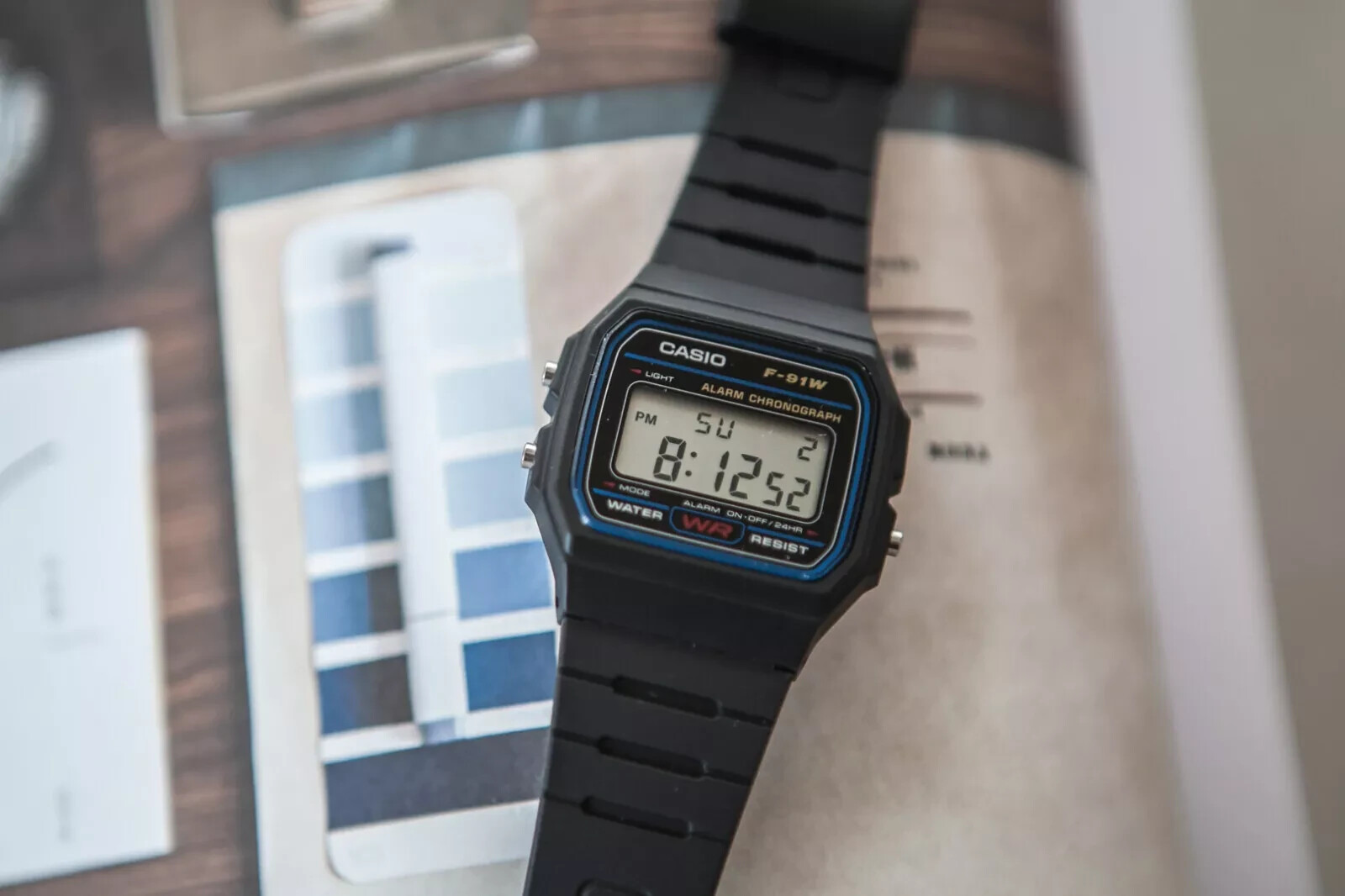 GENUINE ORIGINAL Brand New Casio F91W F-91-W / AE1000W AE-1000-WWrist Watch