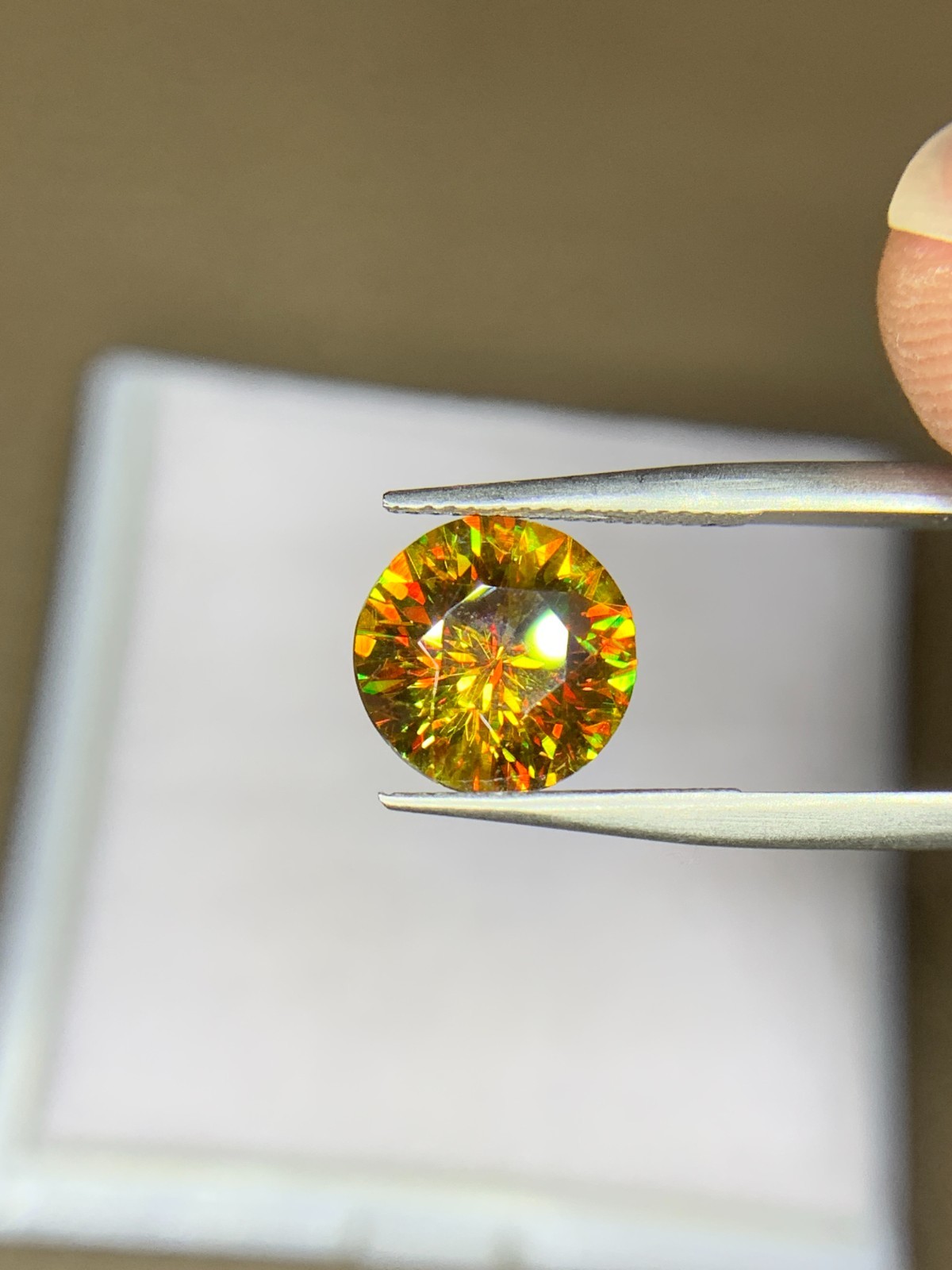 Natural 3.20 Carat Round Rare Sphene (Titanite) | Brilliant Full Fire | Eye-Catc
