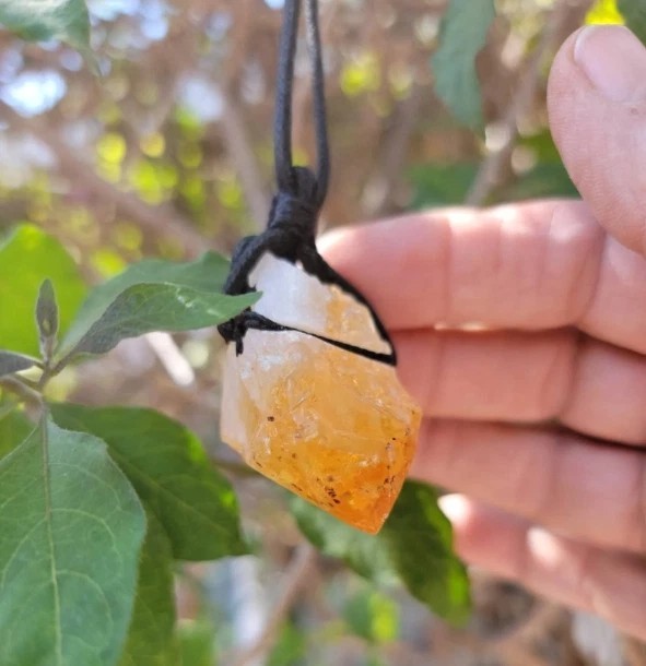 Raw Citrine Crystal Pendant Necklace Healing Spiritual Balance Men Women Gifts