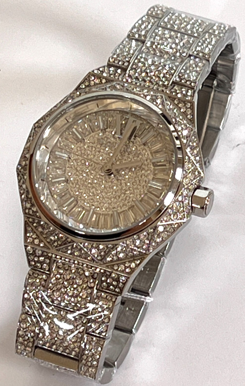 MICHAEL KORS MK4691 Raquel Pave Women’s Silver-Tone Crystal Pave Watch BNIB $495