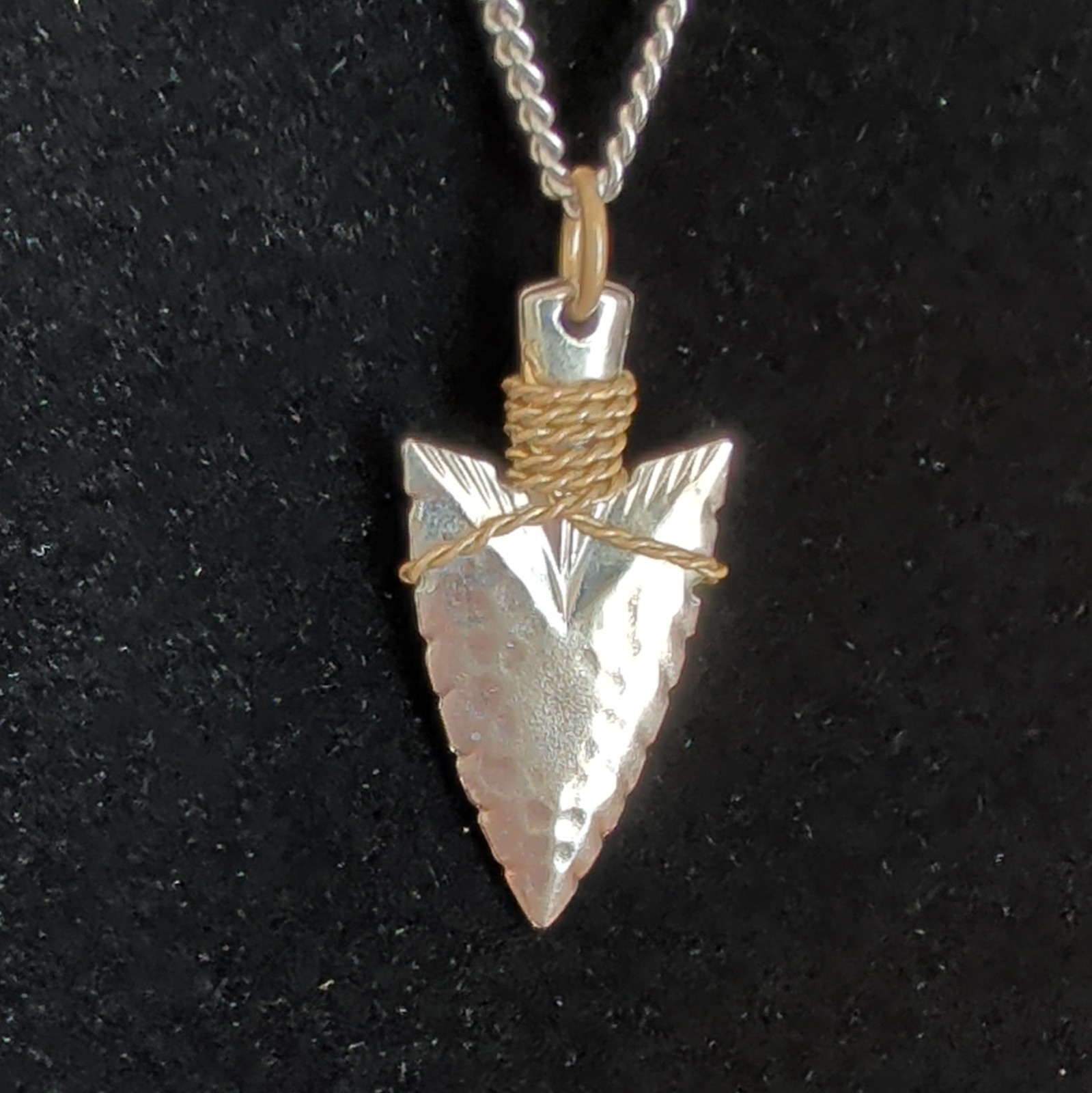 Silver Tone Hammered Arrowhead Pendant Cable Chain Necklace Gold Tone Wire Wrap