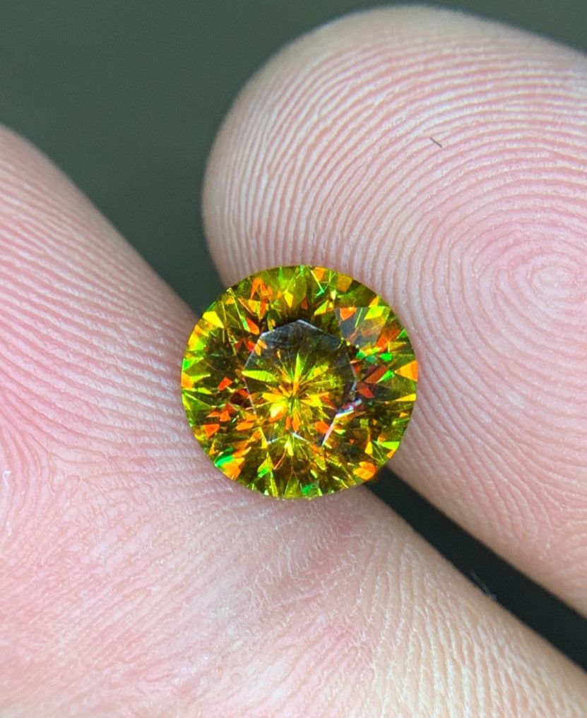 Natural 3.20 Carat Round Rare Sphene (Titanite) | Brilliant Full Fire | Eye-Catc