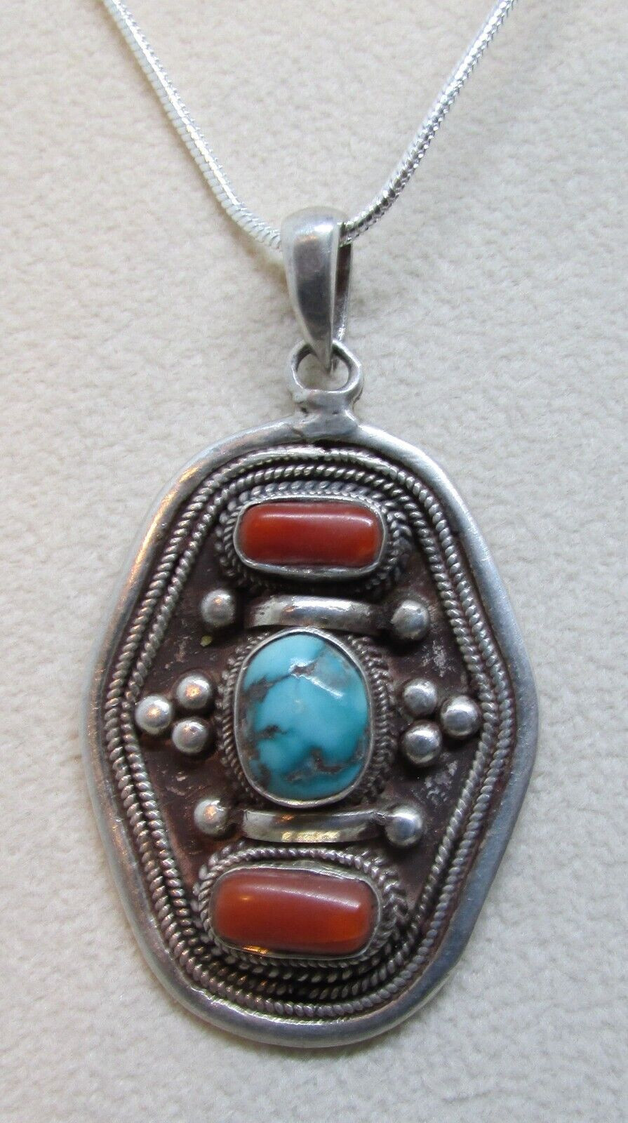 VINTAGE SOUTHWEST N A TURQ. & CORAL PENDANT STERLING W/STER. CHAIN