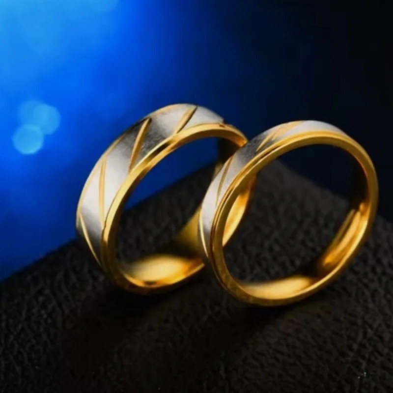 Men Women Rings Modern Stainless Steel Color Engagement Ring Wedding