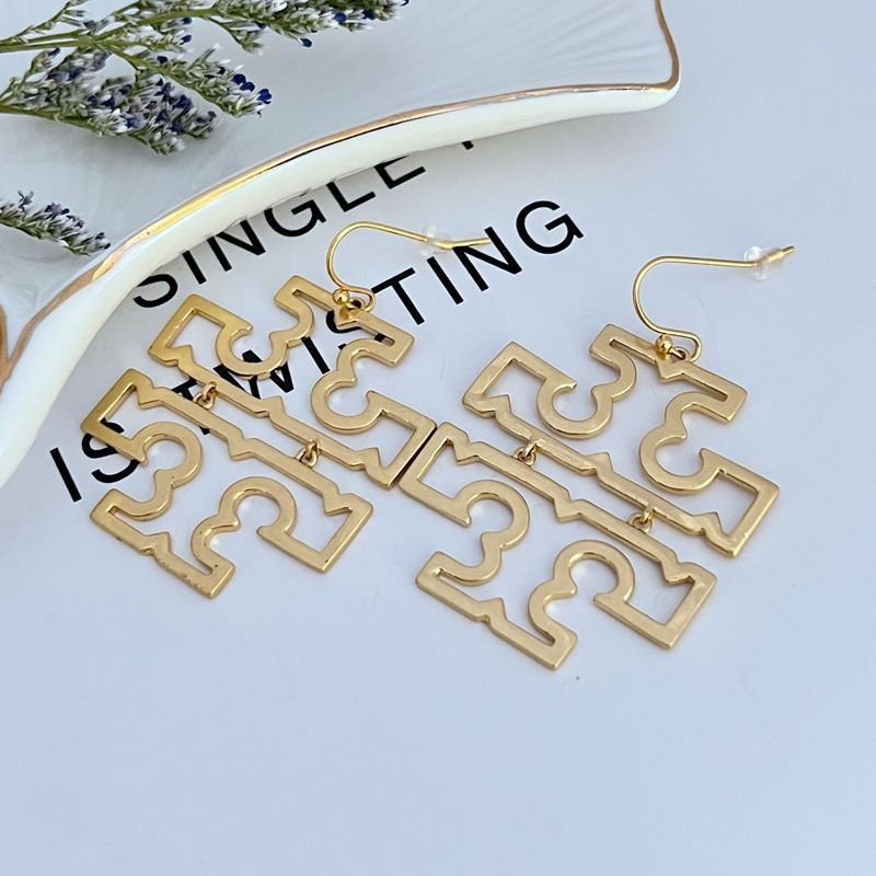New Tory Large Logo earrings with Jewelry Pouch Size:4.8*3.5cm