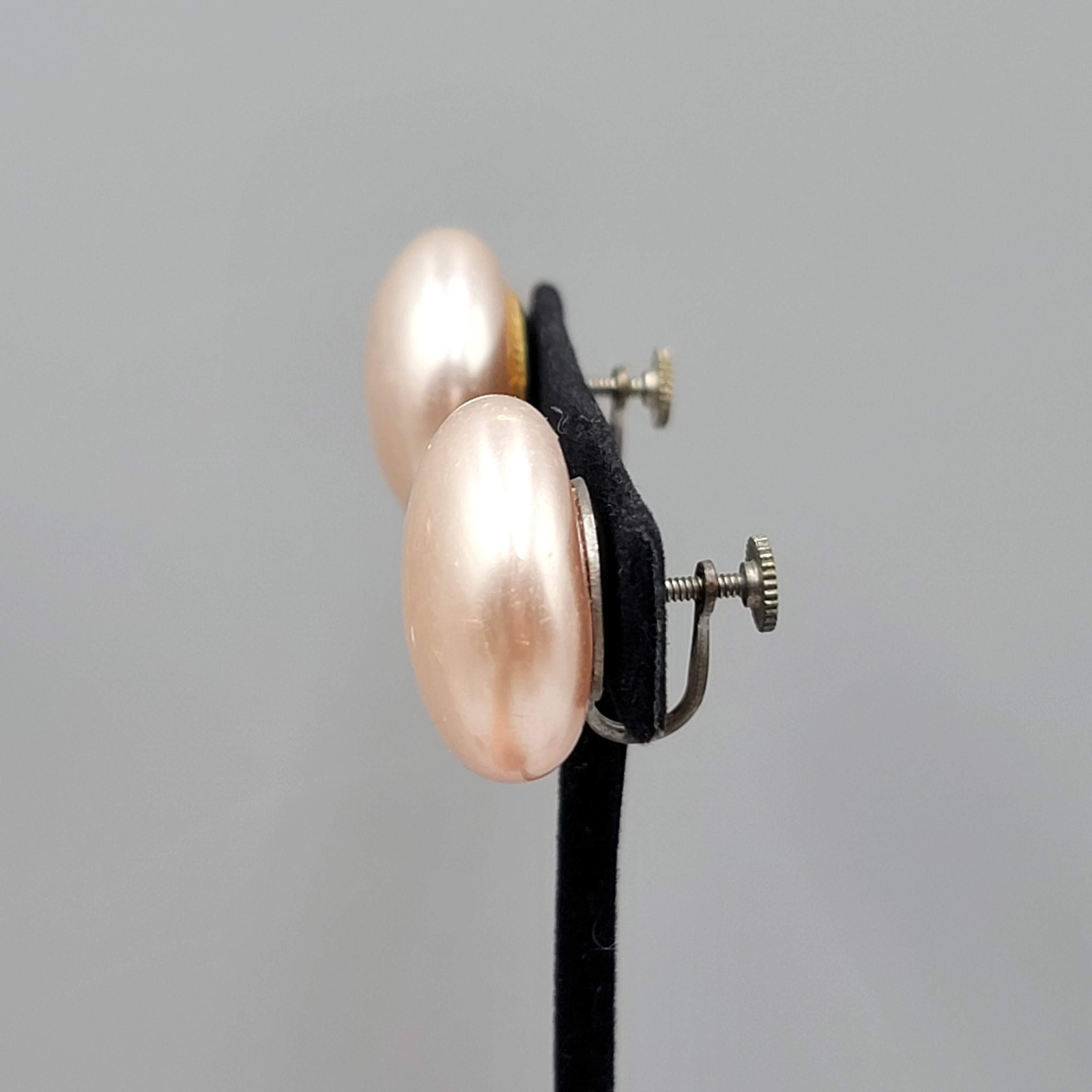 Vintage Pearlized Very Light Pink Round Clip on Earrings Screw Back 1″