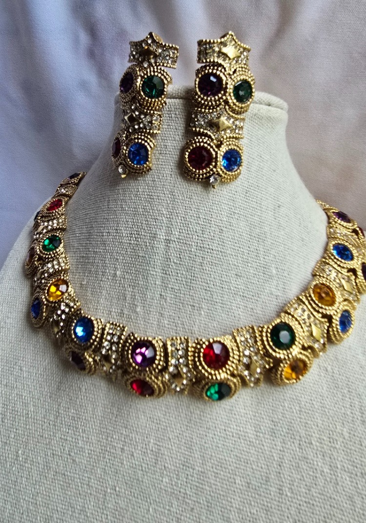 Vintage Unsigned Rhinestone Necklace & Clip Earring Set Multicolor Gold Tone