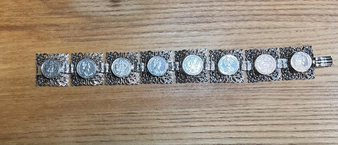 Vintage Coin Link Bracelet very light weight