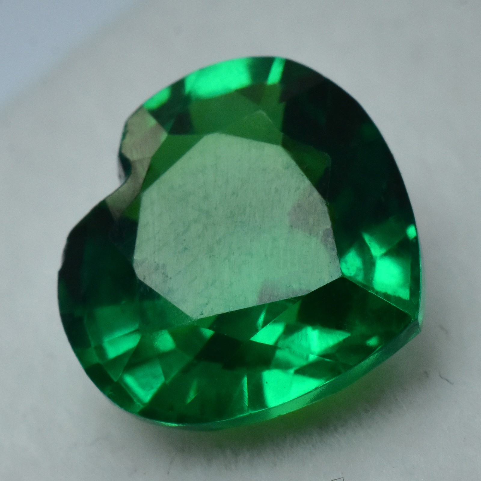 Garnet Green CERTIFIED 9 Carat Natural Heart Cut Loose Gemstone