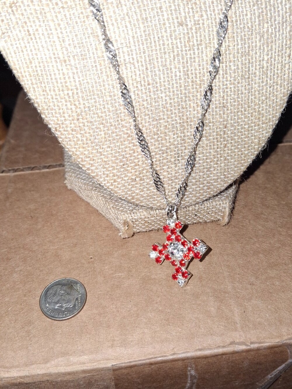 Sparkling Gothic Red And Clear Cross Rhinestone Pendant Twist Chain Silver