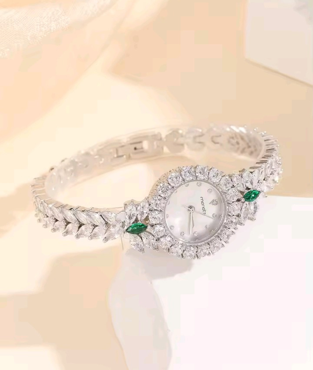 Beautiful Elegant Full Zircon White Green Luxury Watch for Women Bling Bling
