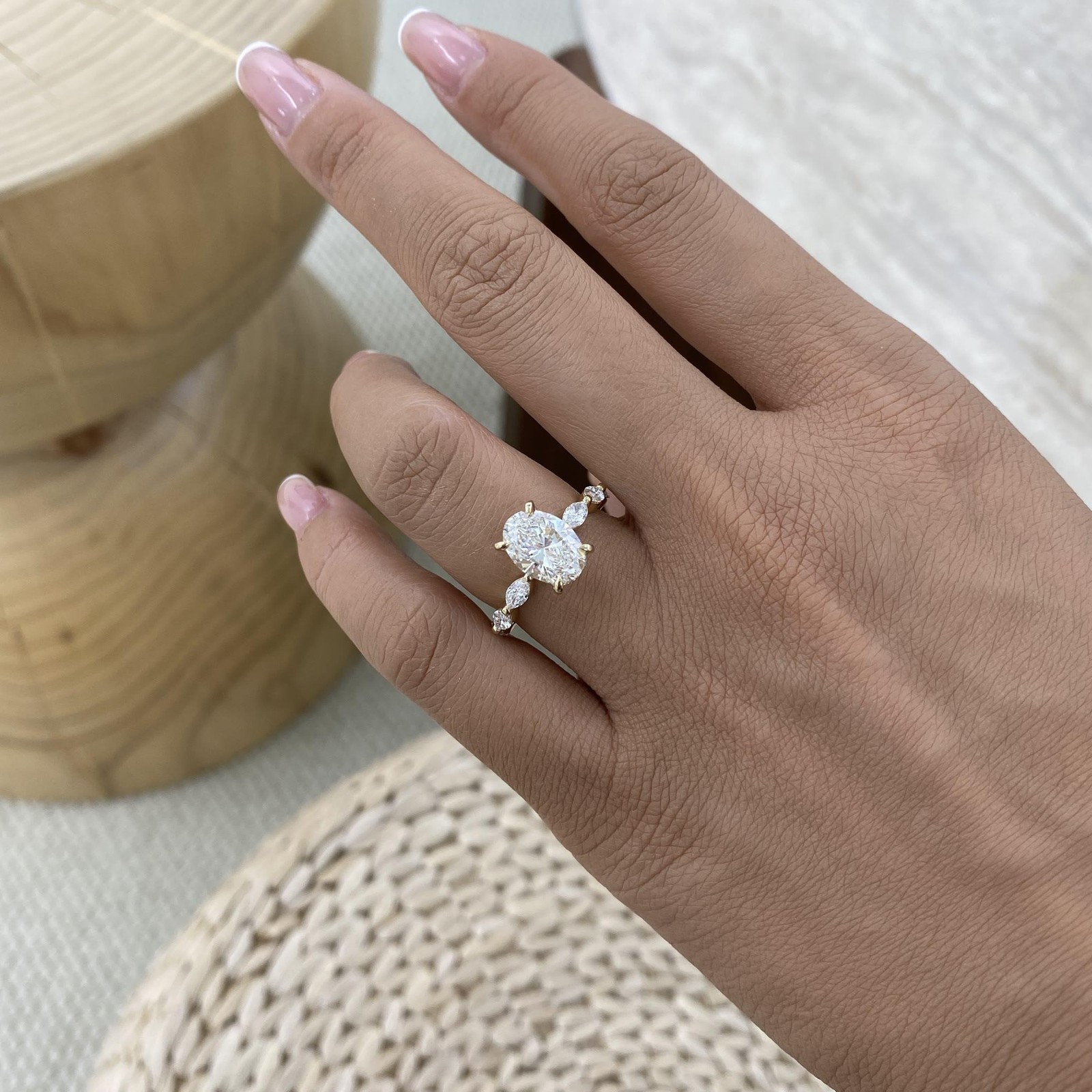 Engagement Ring Yellow Gold 2.8ct IGI Certified E/VVS2 Oval Lab Created Diamond
