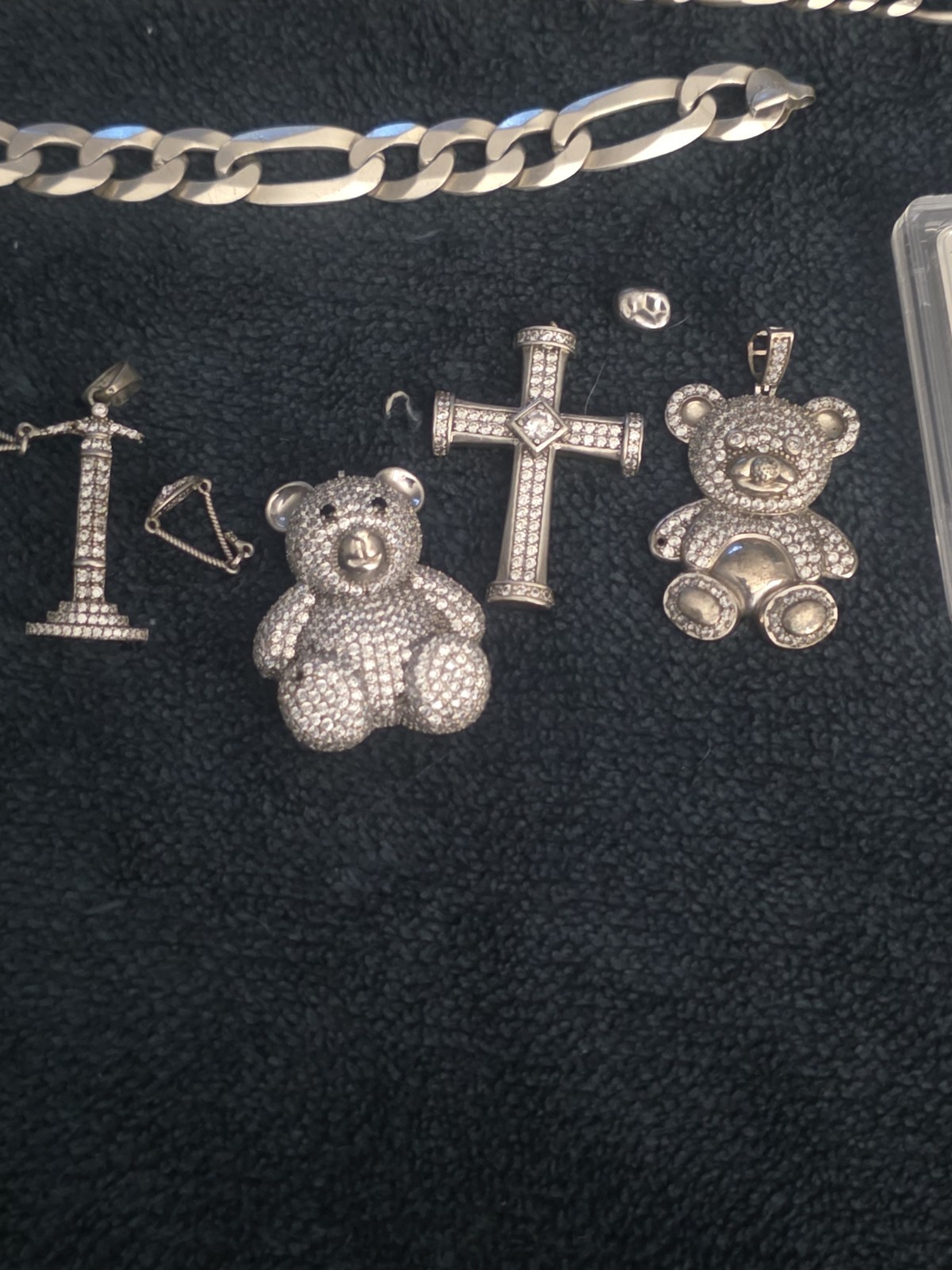 3 Ozs Of Broken Sliver An White Gold Jelwery