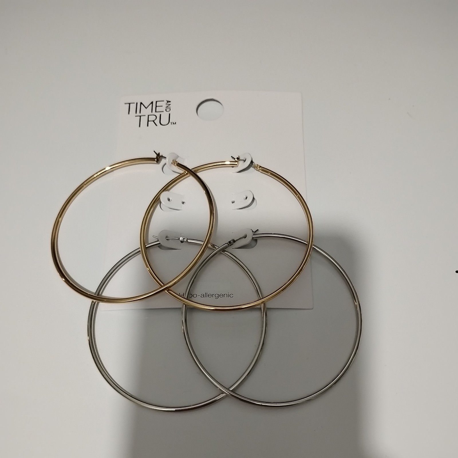 Time and Tru 2-Pack Women’s Hoop Earrings Set Gold & Silver