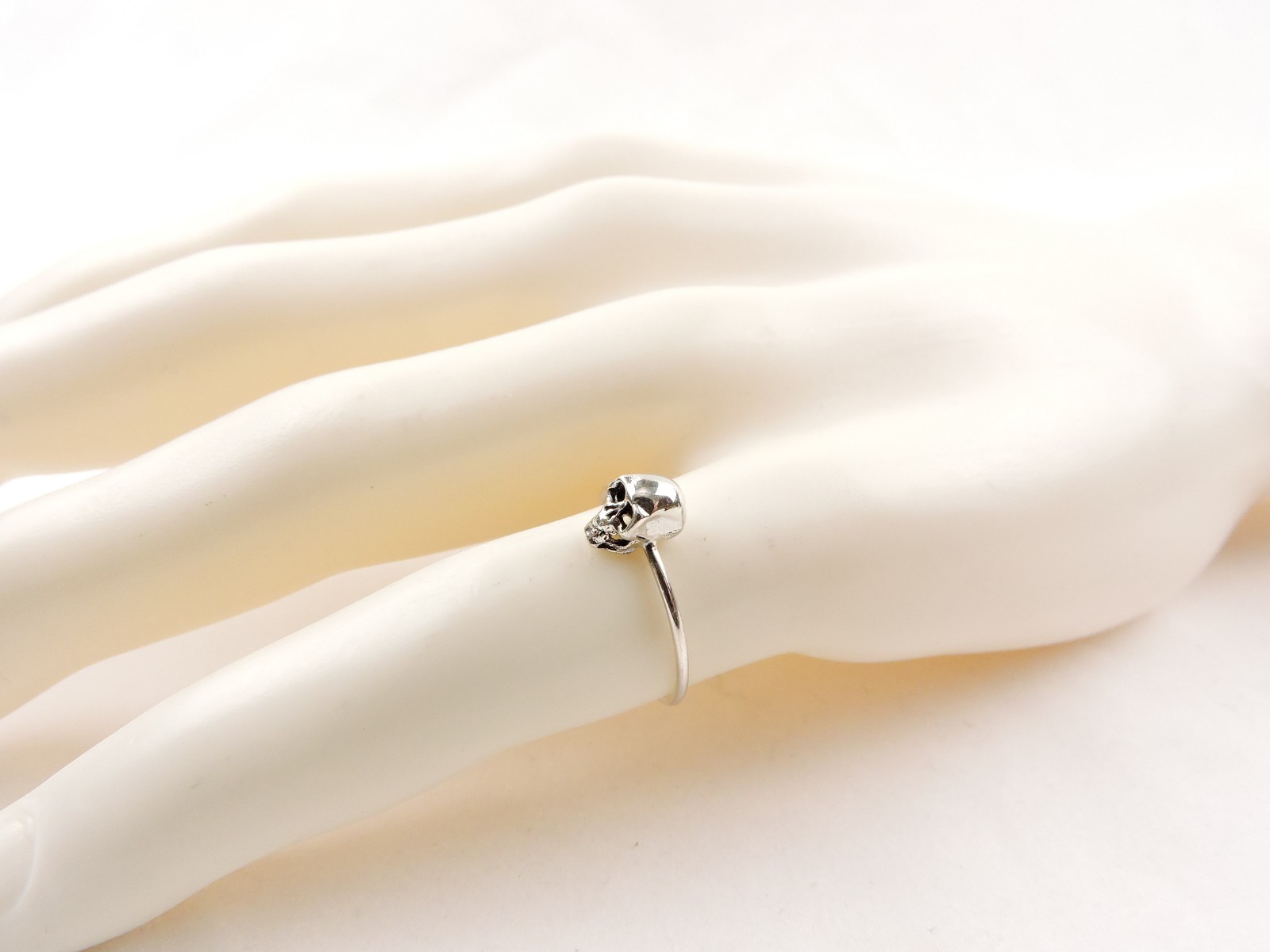 Sterling Silver Mini Skull Ring – Free Gift Packaging
