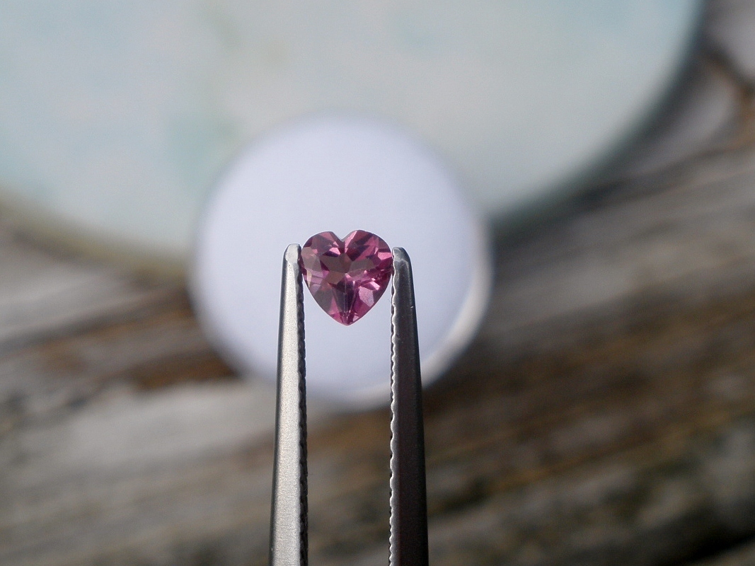 Pink Topaz Heart Gem 4mm