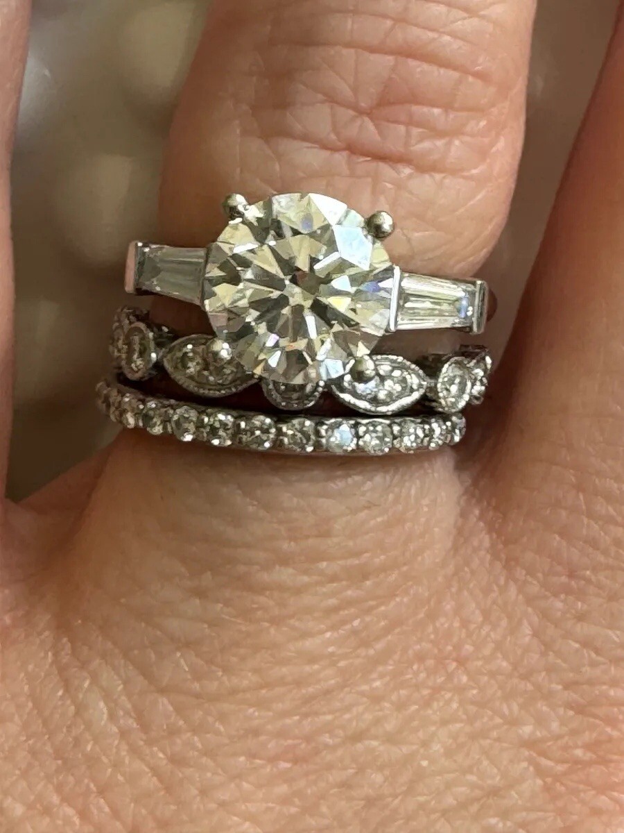 2.55ct G, VS2 Tapered Baguette Diamond Engagement Ring