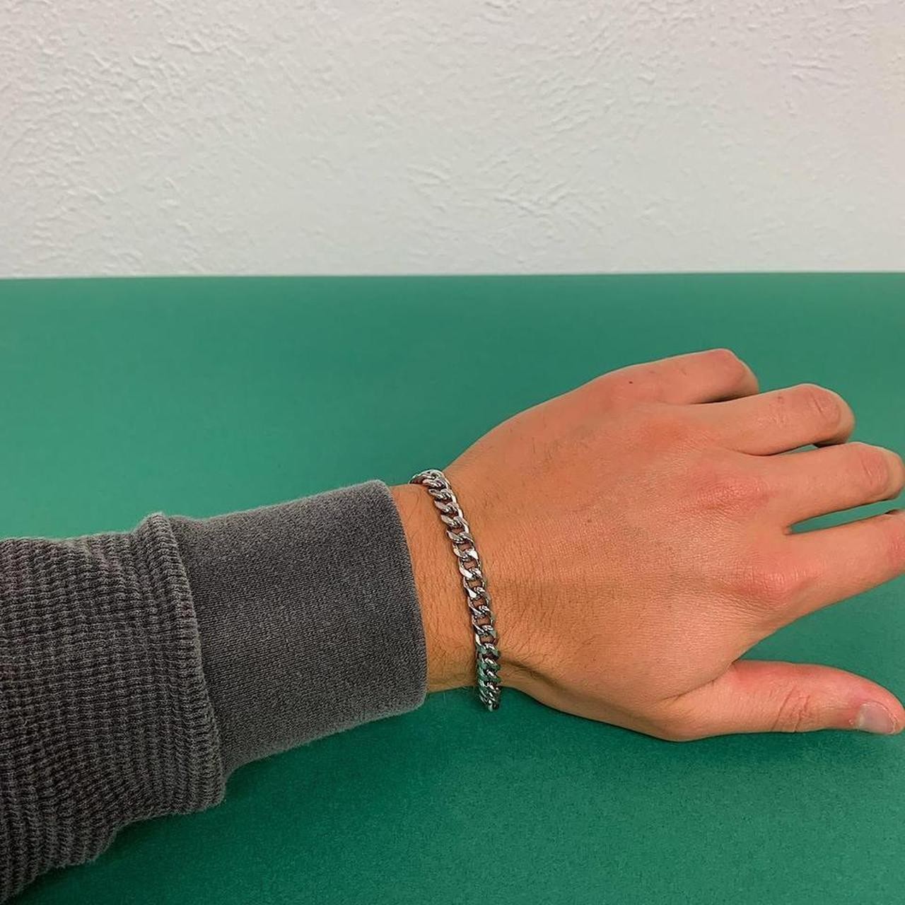 Y2k Vintage style Silver color Cuban Link bracelet. Cool design. Nice quality