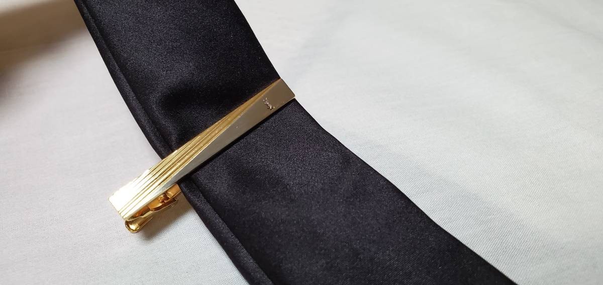 Rare Yves Saint Laurent Vintage YSL Logo Shiny Combination Tie Pin Gold Stripe