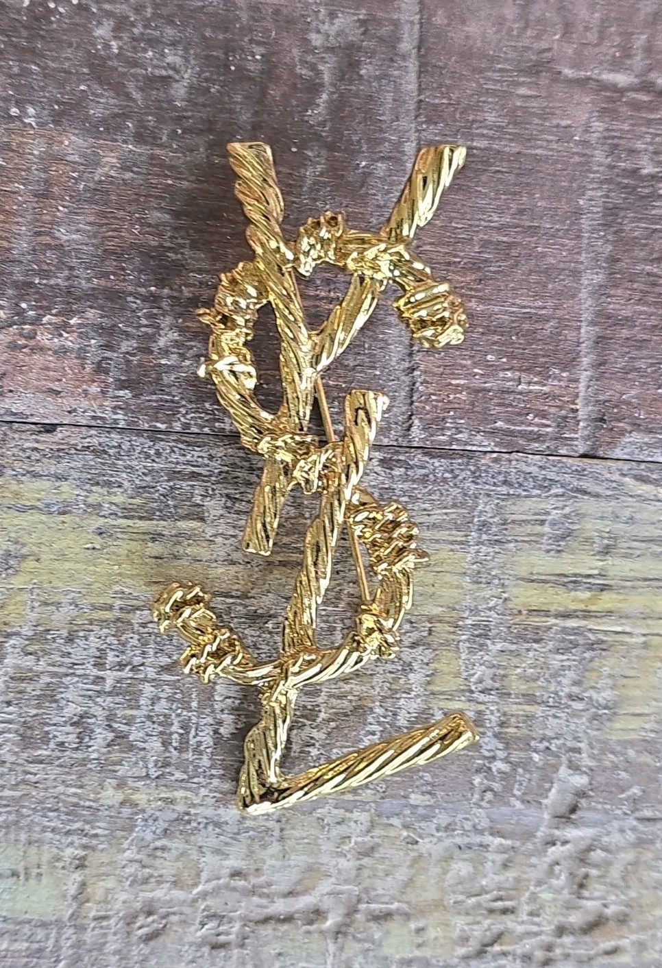YSL Yes Saint Laurent Paris Vintage Brooch Pin Gold Tone BEAUTIFUL