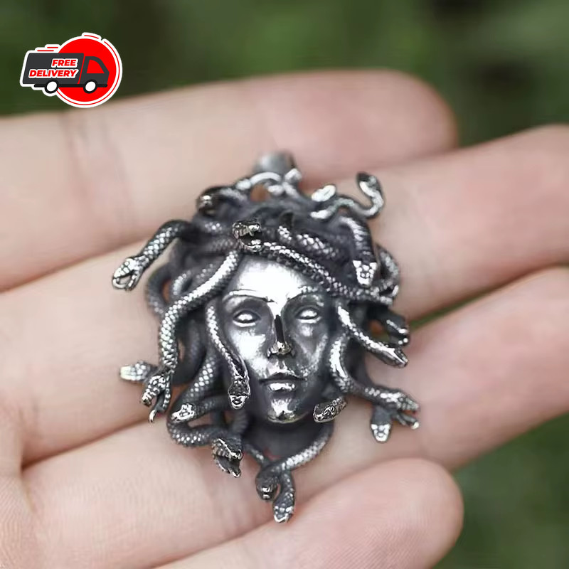 Medusa Pendant Necklace Vintage Snake Animal Accessories