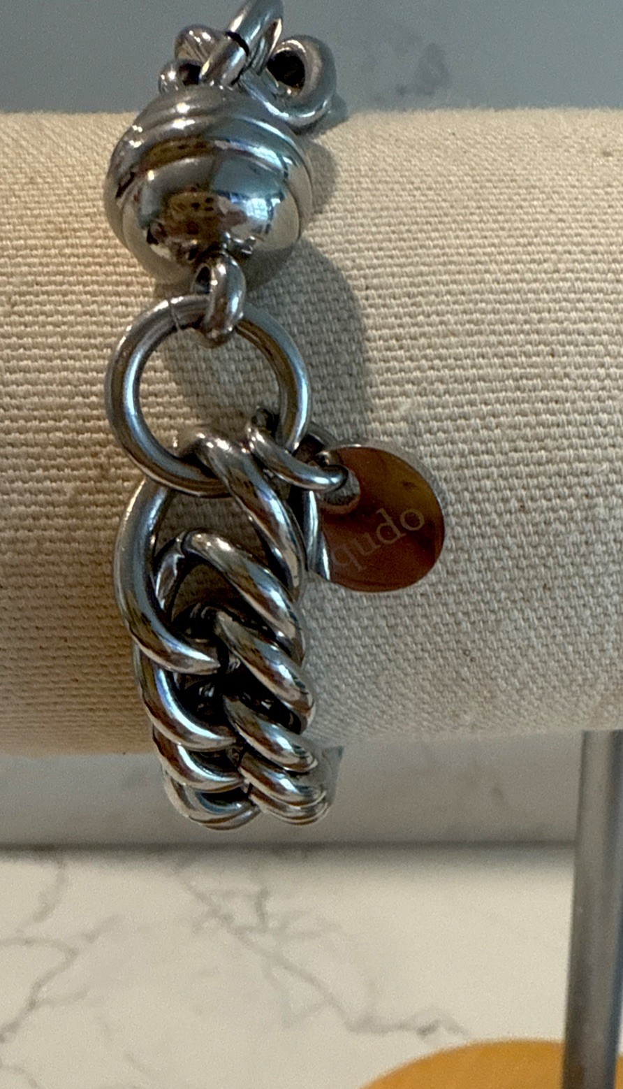 QUDO BRACELET TIVOLA DELUXE MONTANA CRYSTAL BIG 8in BEAUTIFUL, EXCELLENT COND.