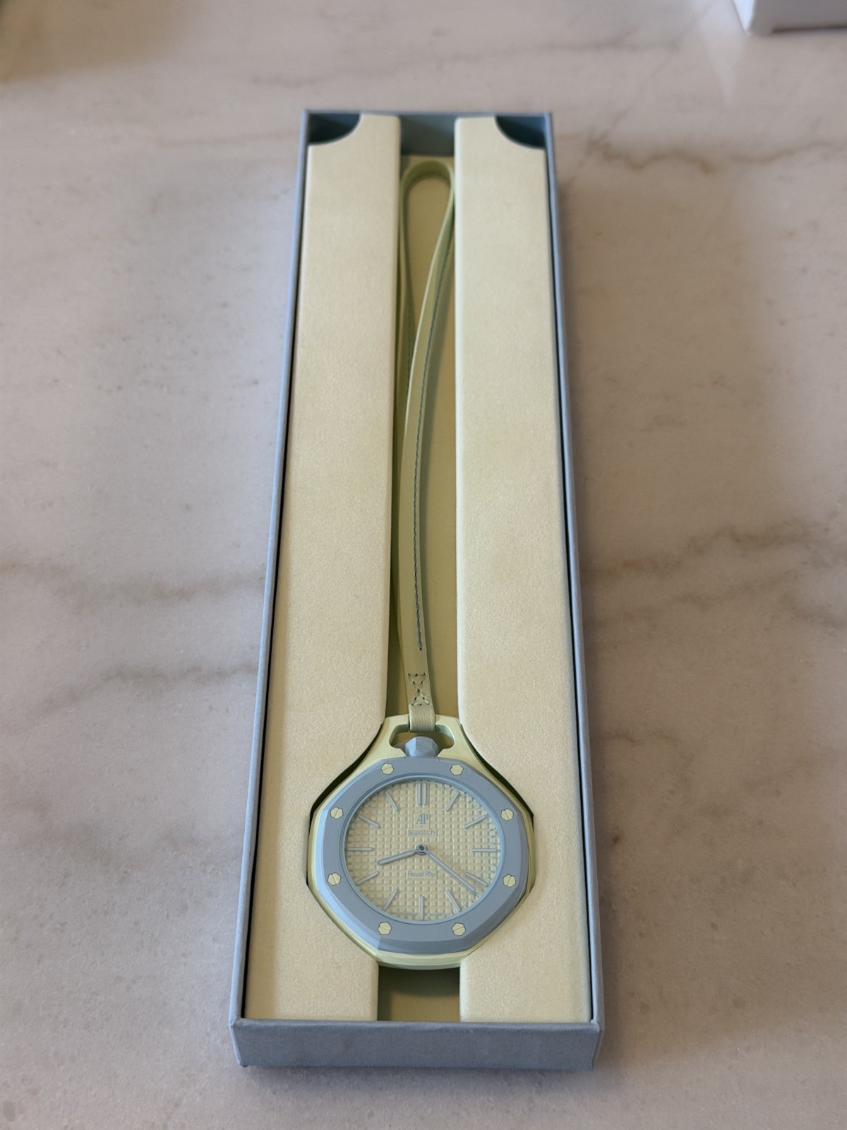 Swatch x Audemars Piguet AP Bioceramic Royal Pop Blaue Acht