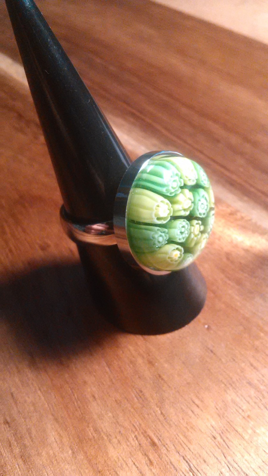 Green Murano Style Glass Stainless Steel Ring (Size 8)