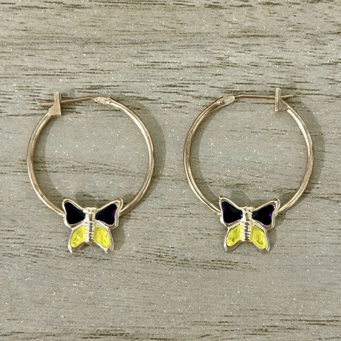 10K Yellow Gold Butterfly Enamel Y2K Vintage Hoop Earrings