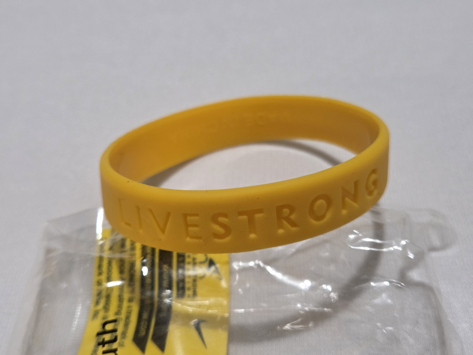 Lot of 15 – Nike Livestrong Bracelet – NEW – (Size XS-M) 7″/180 mm – XS – M