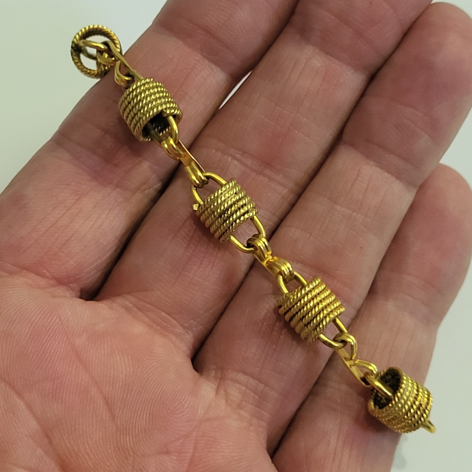 Vintage 12K Yellow Gold Filled Coiled Rope Link Bracelet Signed A&Z 7.5″ Long