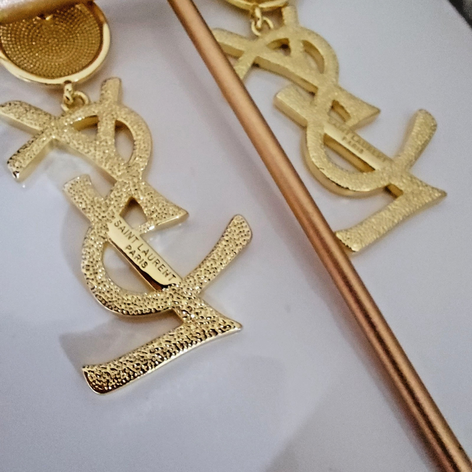 Auth. YVES SAINT LAURENT YSL Dangle Drop Large LOGO EARRINGS Gold Tone