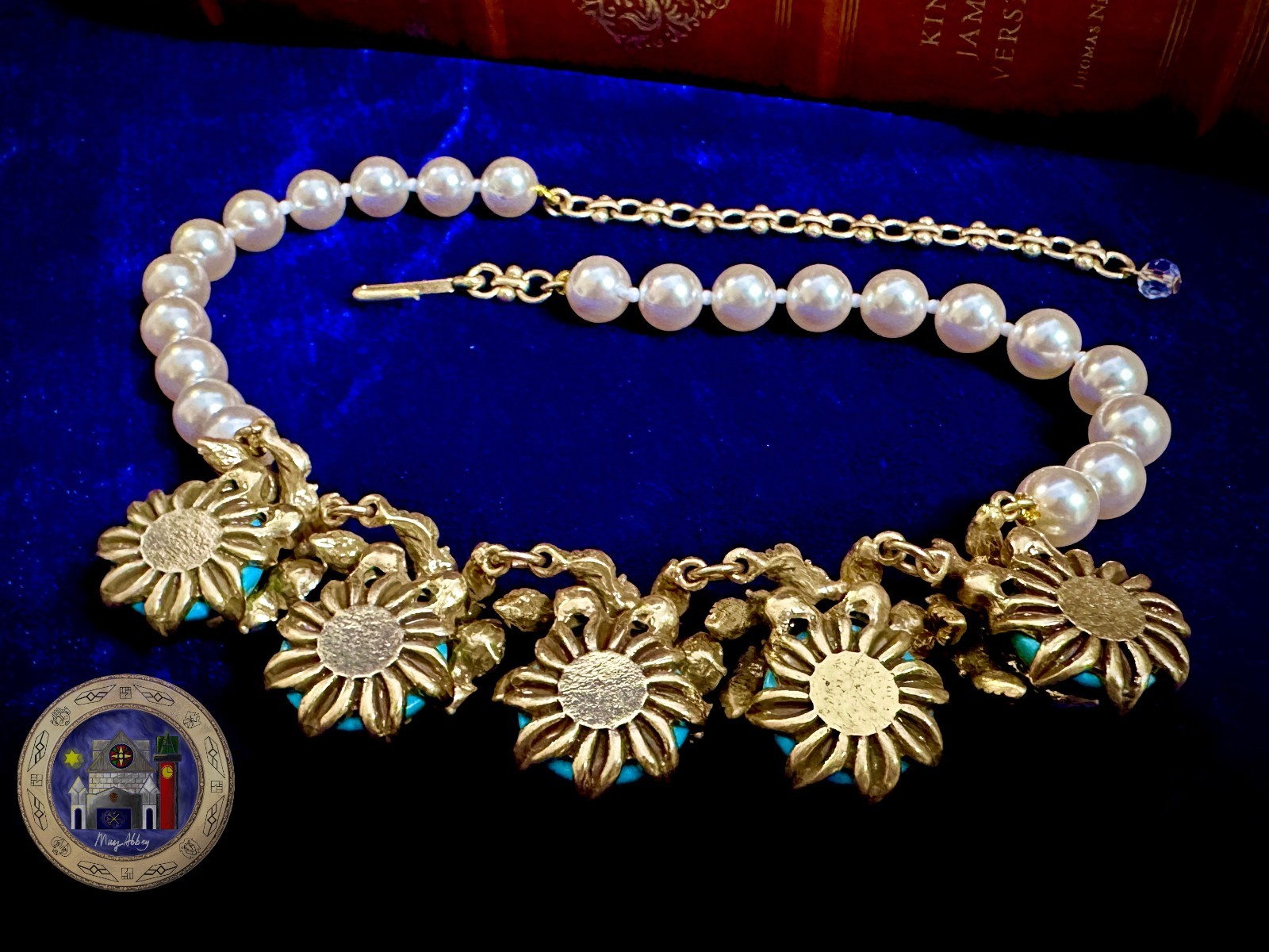 Sea Green Pearl Beaded Floral Vintage Style Necklace Antique Brass Tone