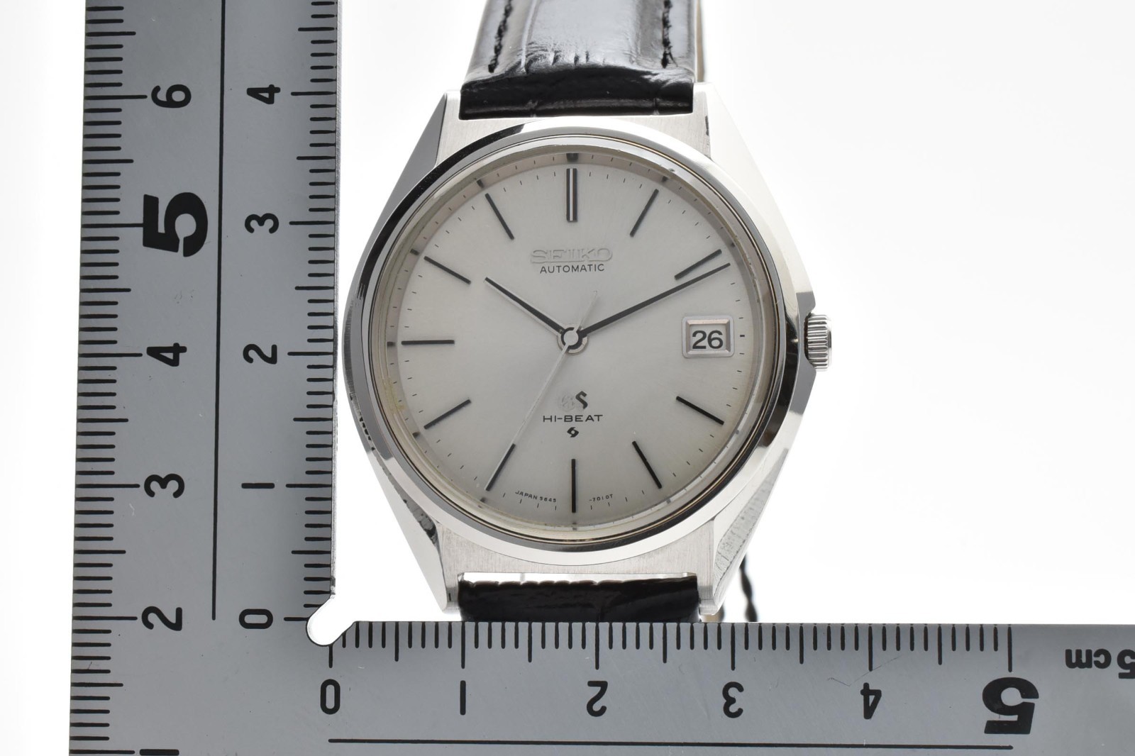 MINT Vintage SEIKO Grand Seiko 5645-7010 Silver Dial Men’s Watch 35mm Japan