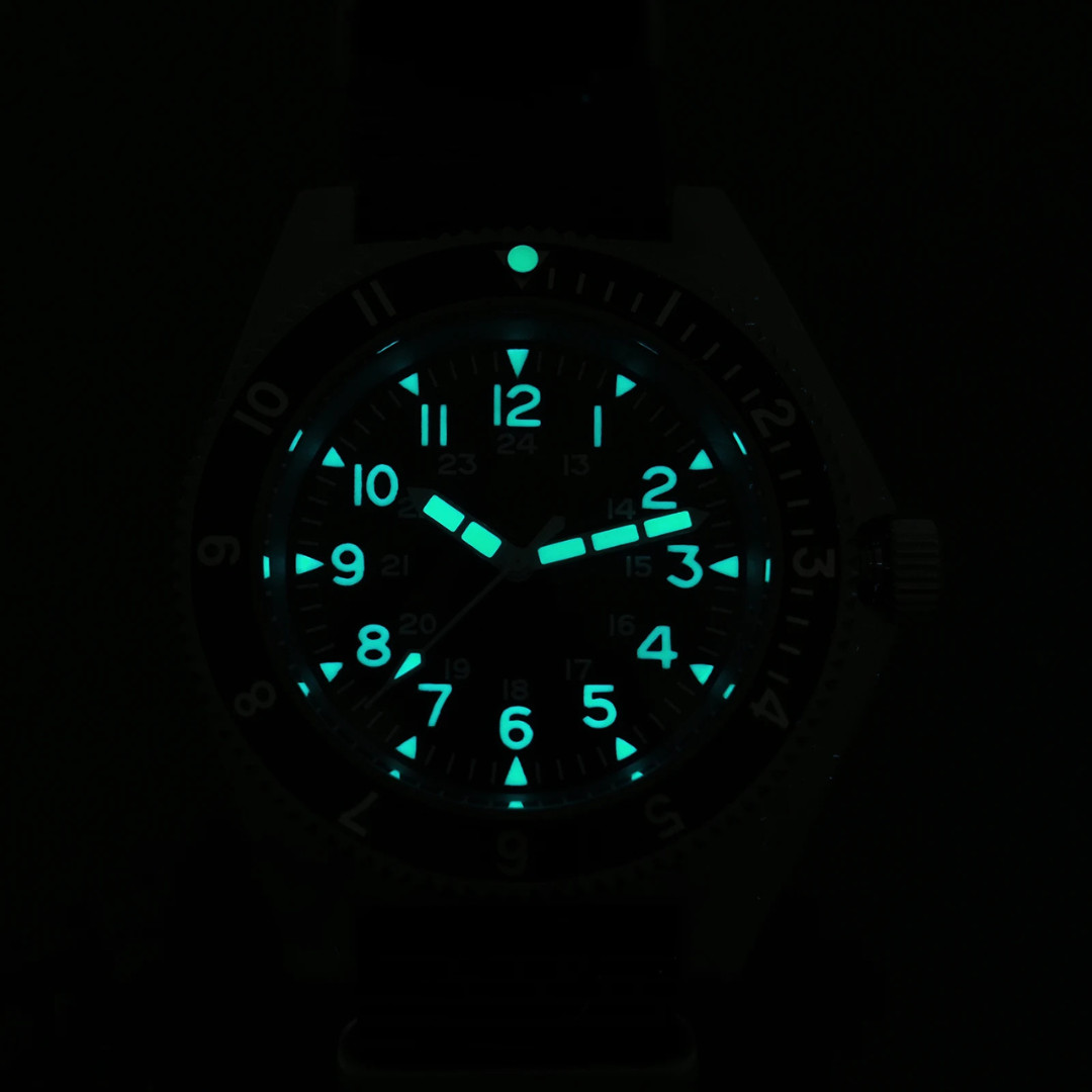 Watchdives WD1972 Quartz Watch VH31 Sweep Movement Sapphire 20Bar Waterproof