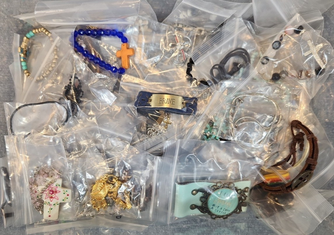 Jewelry Wearable Christian Collection 5 Lbs Lot # 712 See Description