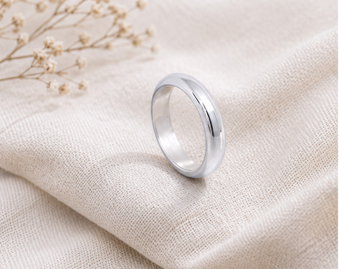 Handcrafted 999 Fine Silver Ring • Comfort Fit Band width 4mm • Engravable