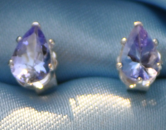 ONE PAIR 6mm x 4mm PEAR SHAPED TANZANITE .925 STERLING SILVER STUDS