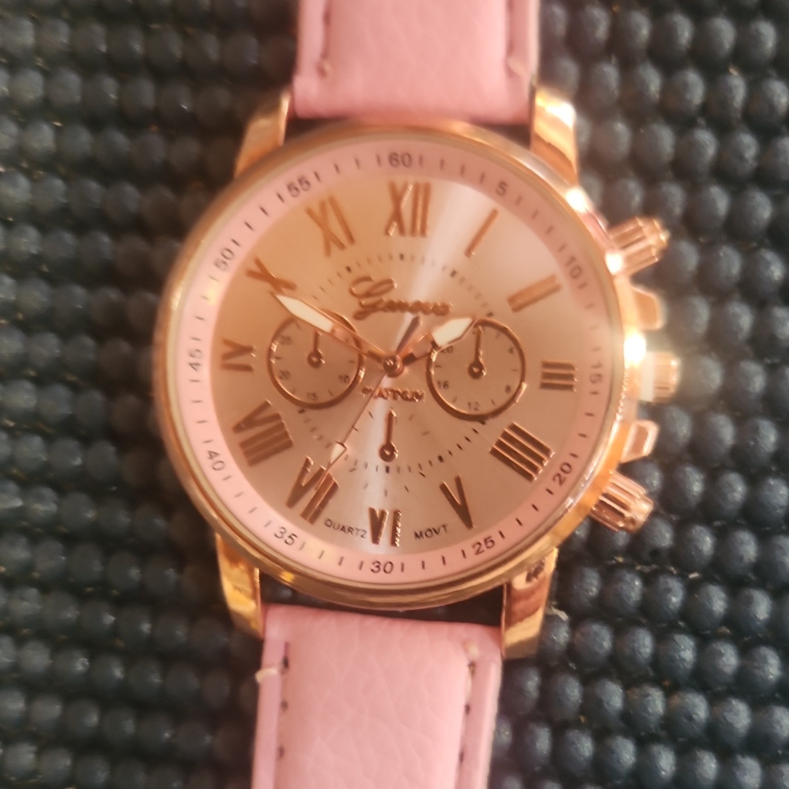 Geneva Women’s Quartz Analog Wristwatch Pink Strap Rose Gold Case 40mm