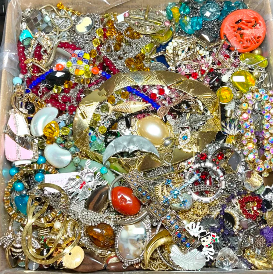 3 Poun Unsearched Jewelry Lot VTG & Now Junk & Wear & Resell Craft FUN Free Ship