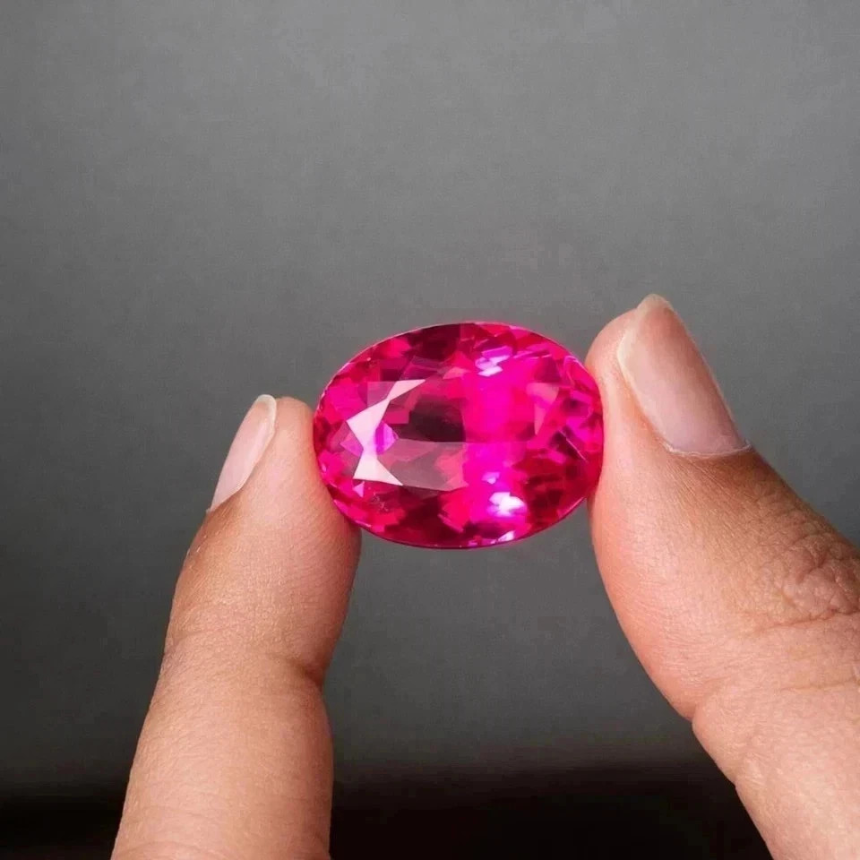 AAA 17.38 Ct Natural Elegant Ceylon Oval Pink Sapphire Loose GIE Certified Gem