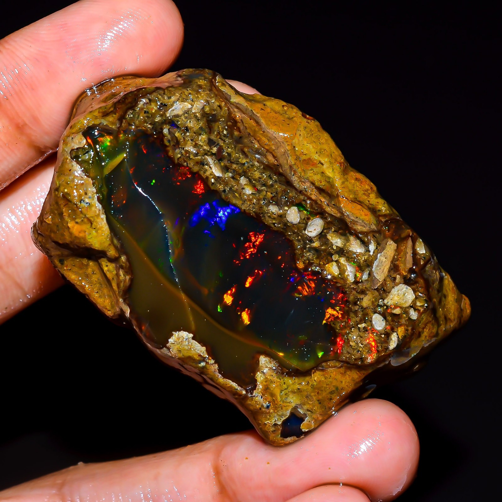 140.5 Ct Fire Opal Ethiopian Natural Oil Rough Gemstone For Jewelry 52x32x18 mm