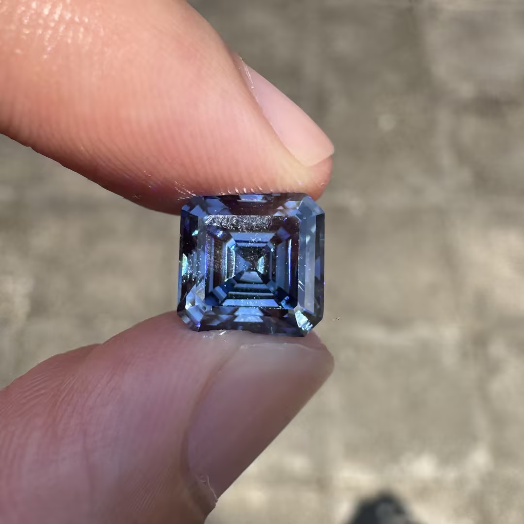 GRA VVS1 Round/Oval/Pear Royal Blue 0.1ct-5ct Multiple Shapes Loose Moissanite