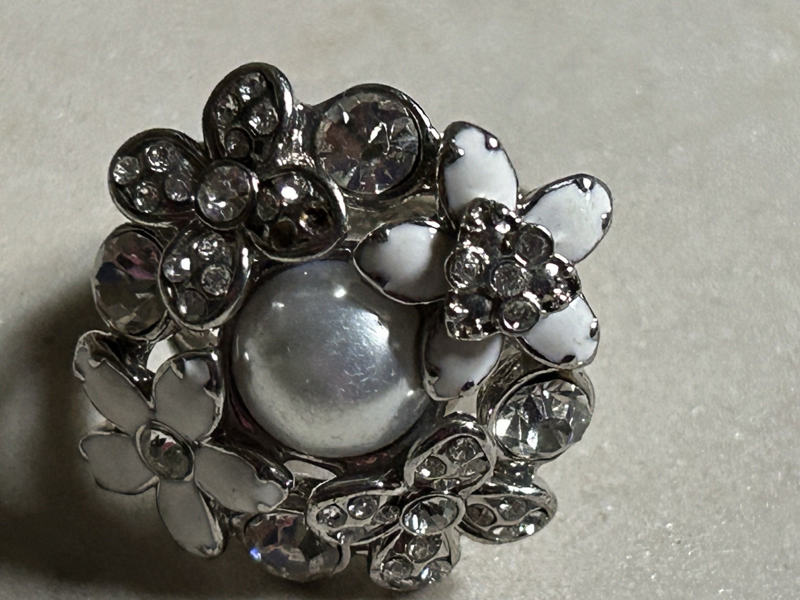 Lia Sophia Lot of 5 Fashion Evening Wear Everyday Wear Rings