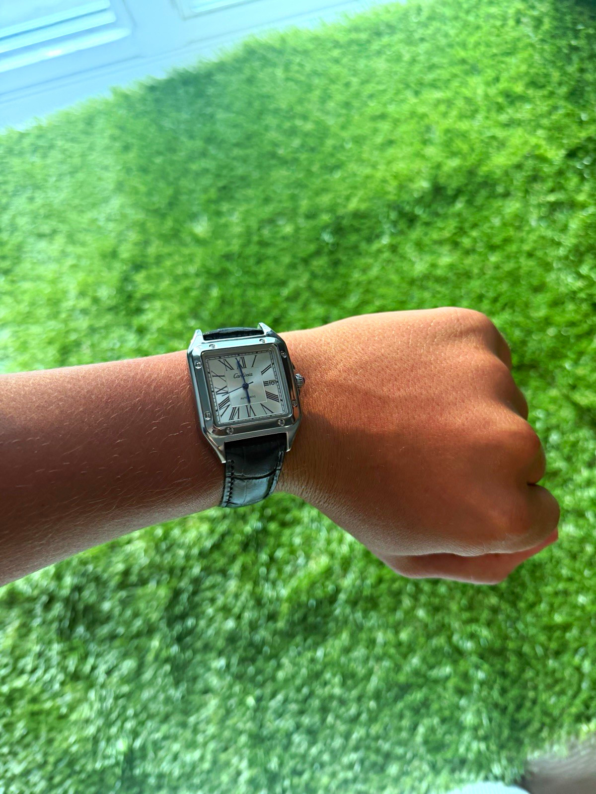 Quartz Silver Dial Roman Numerals Case Black Leather water resistant from 1993