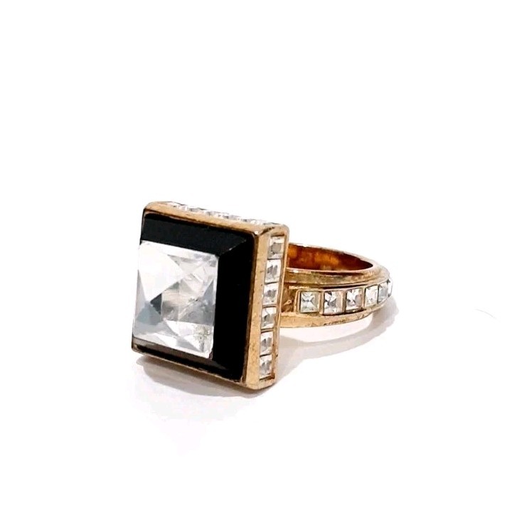 Henri Bendel Pyramid King Tut Statement Ring Size 7 Rare SEE DESCRIPTION