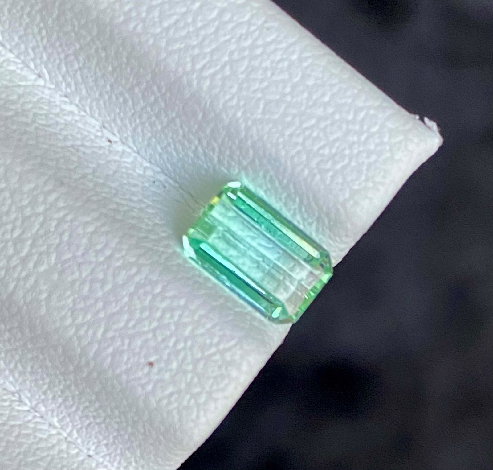 1.20 Carats Eye Clean Natural Tourmaline Losse Gemstone Afghanistan.
