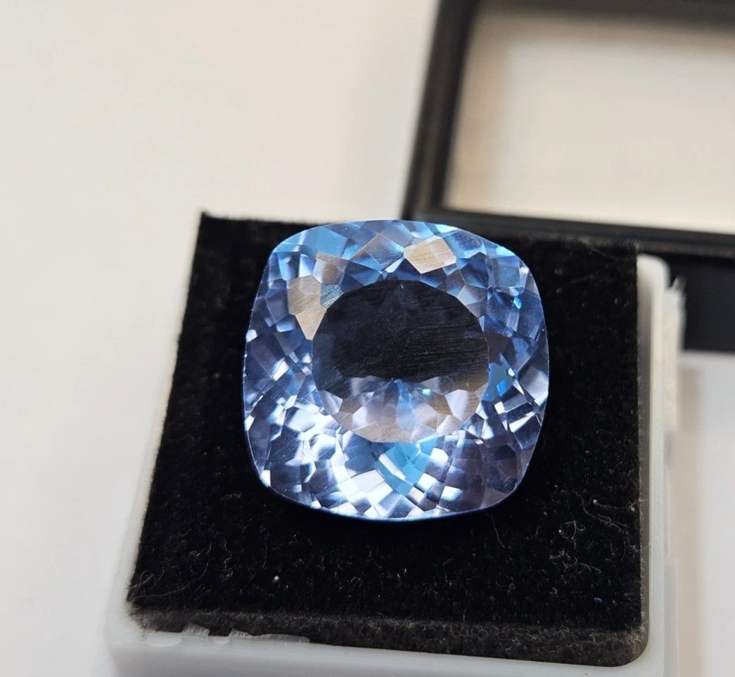 VVS Quality Sapphire Blue Cushion Cut 10-12 Ct For Pendant Making Loose Gemstone