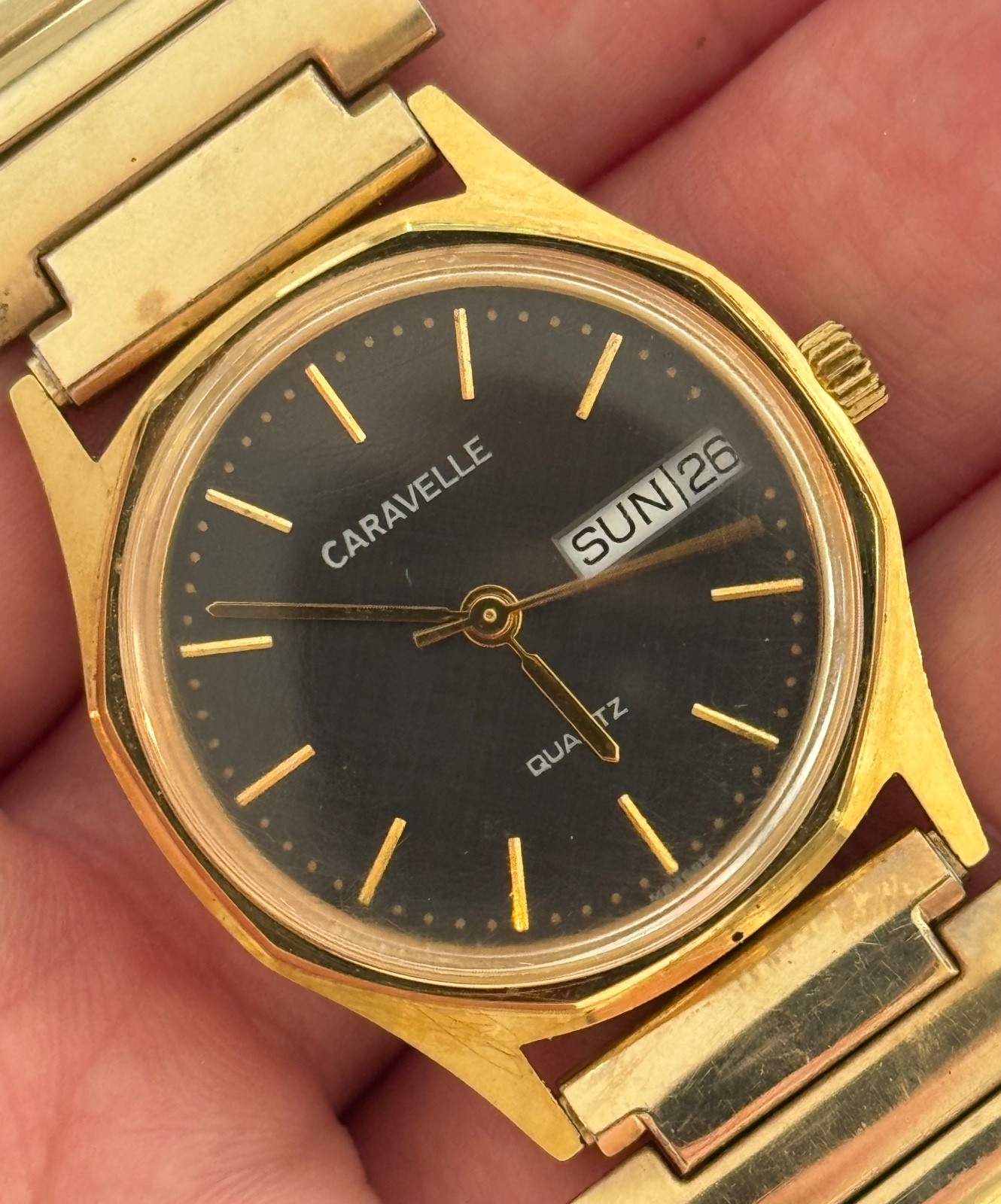 Vintage 1983 Caravelle (by Bulova) Day/Date Quartz Watch w/Box & Cushion – RUNS!