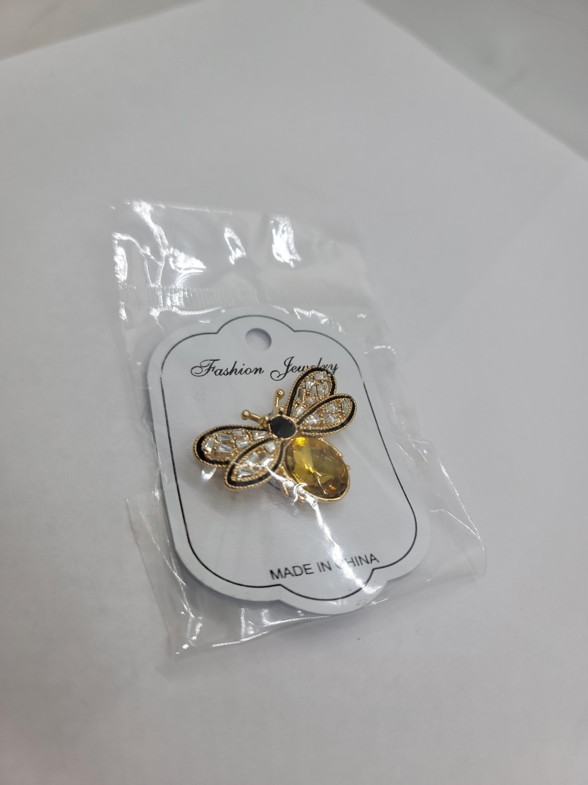 Vintage Bee Brooch Pin – Gold Tone Enamel Honeybee Insect Jewelry Accessory